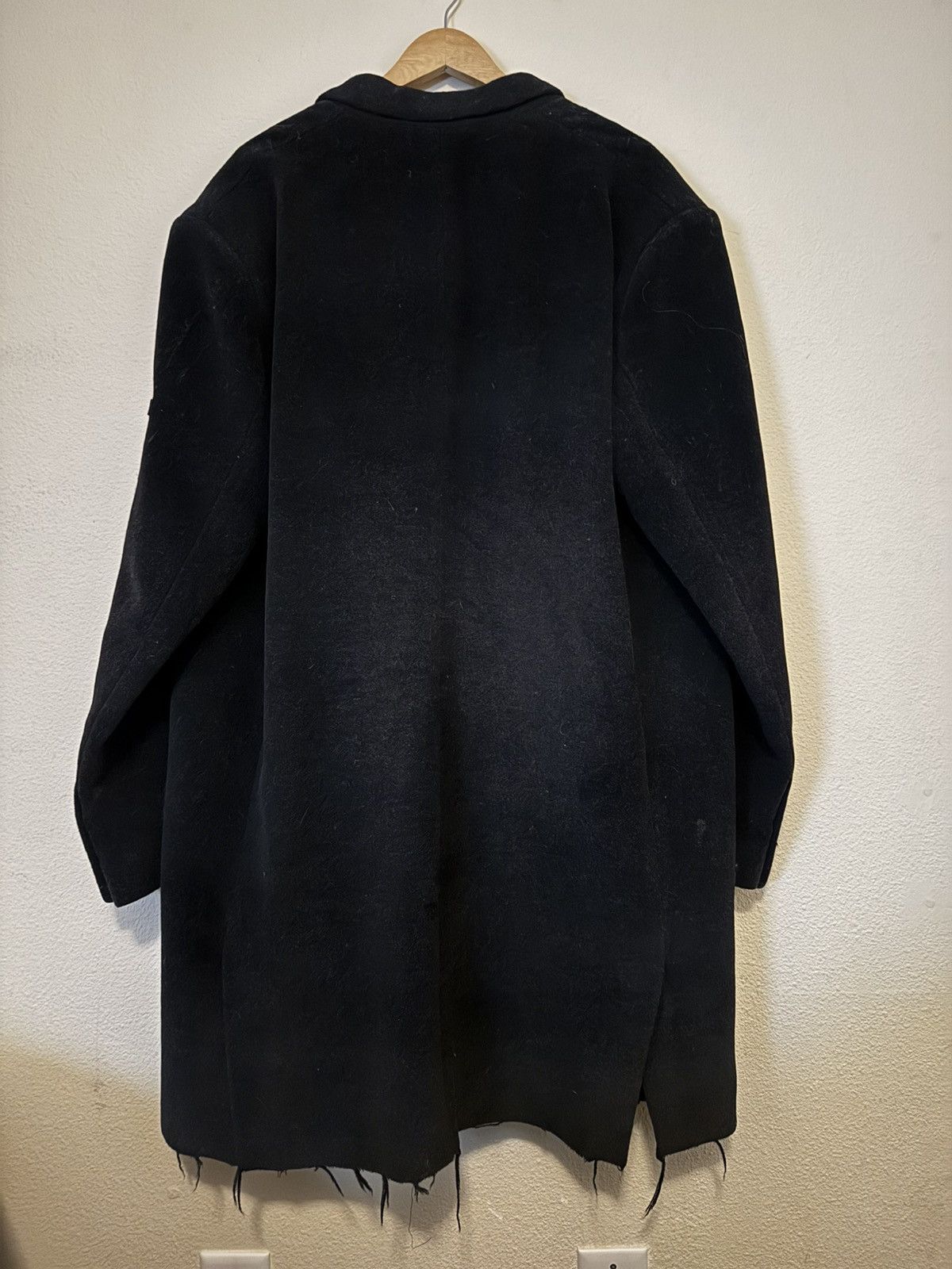 Balenciaga Balenciaga Distressed Overcoat Size US M / EU 48-50 / 2 - 3 Thumbnail