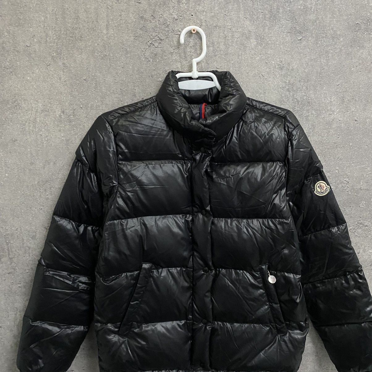 Moncler Vintage Moncler Puffer Jacket S Size Size US S / EU 44-46 / 1 - 4 Thumbnail