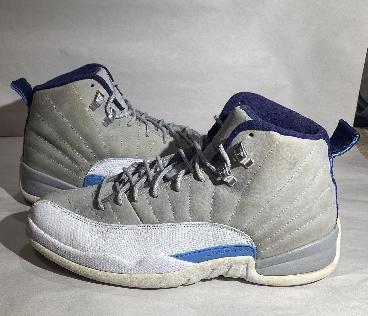 Air Jordan 12 UNC Size 11 Mens Authentic