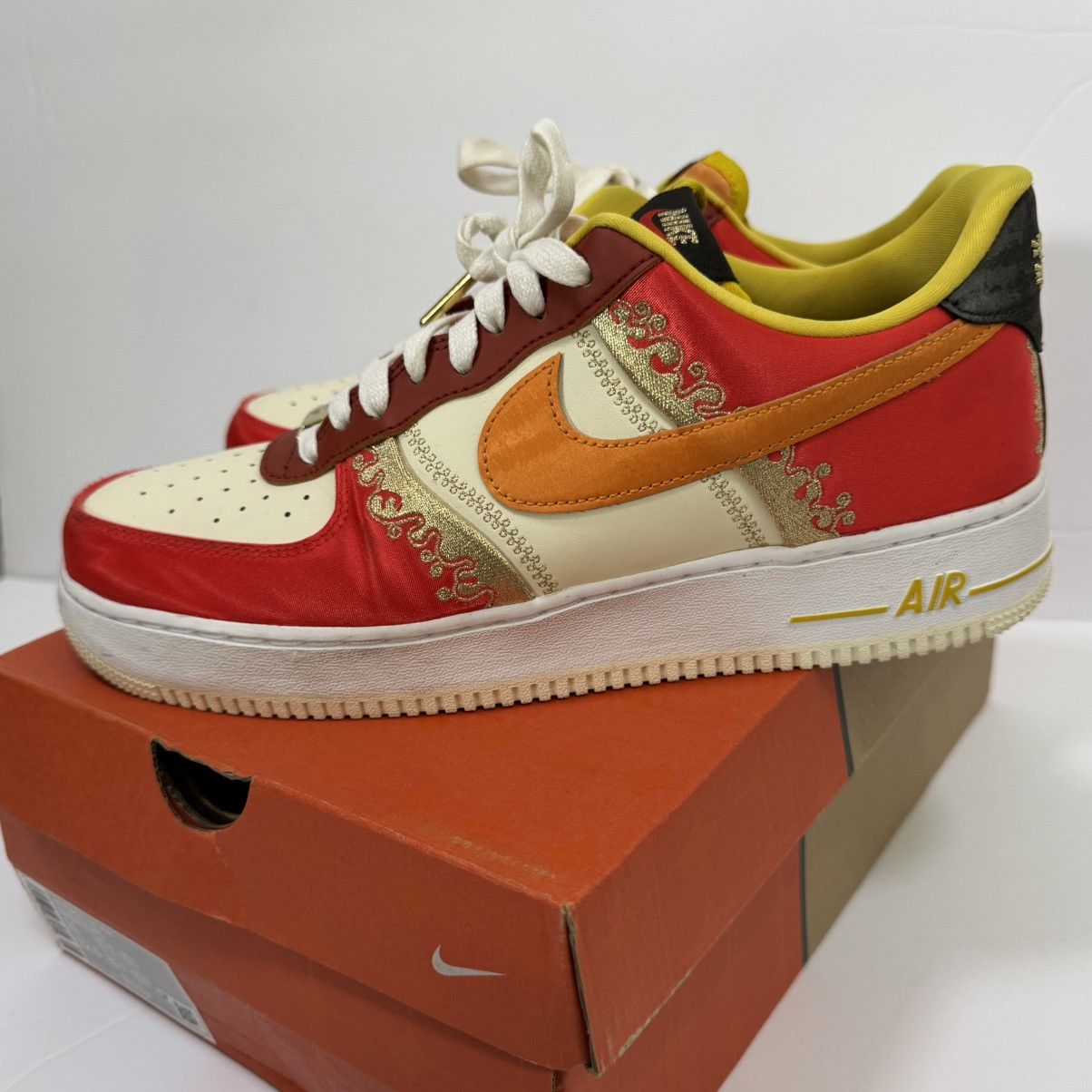 Nike 🔥 Nike Air Force 1 ’07 PRM “Habanero Red / Light Curry” Size US 11 / EU 44 - 3 Thumbnail