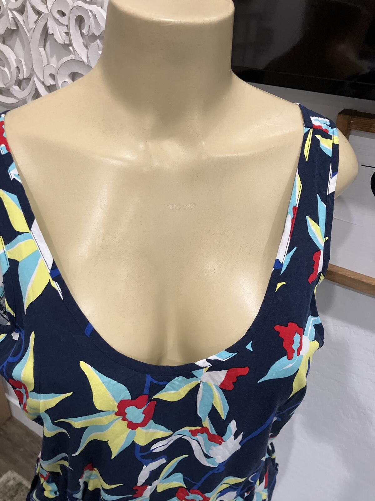 Gap GAP Pre loved Sleeveless Floral Drawstring Waist Dress Size M / US 6-8 / IT 42-44 - 4 Thumbnail