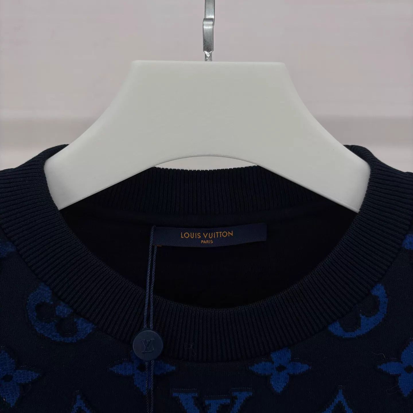 Louis Vuitton LV Flocked Color All Over Print M Sweatshirt Size US M / EU 48-50 / 2 - 3 Thumbnail
