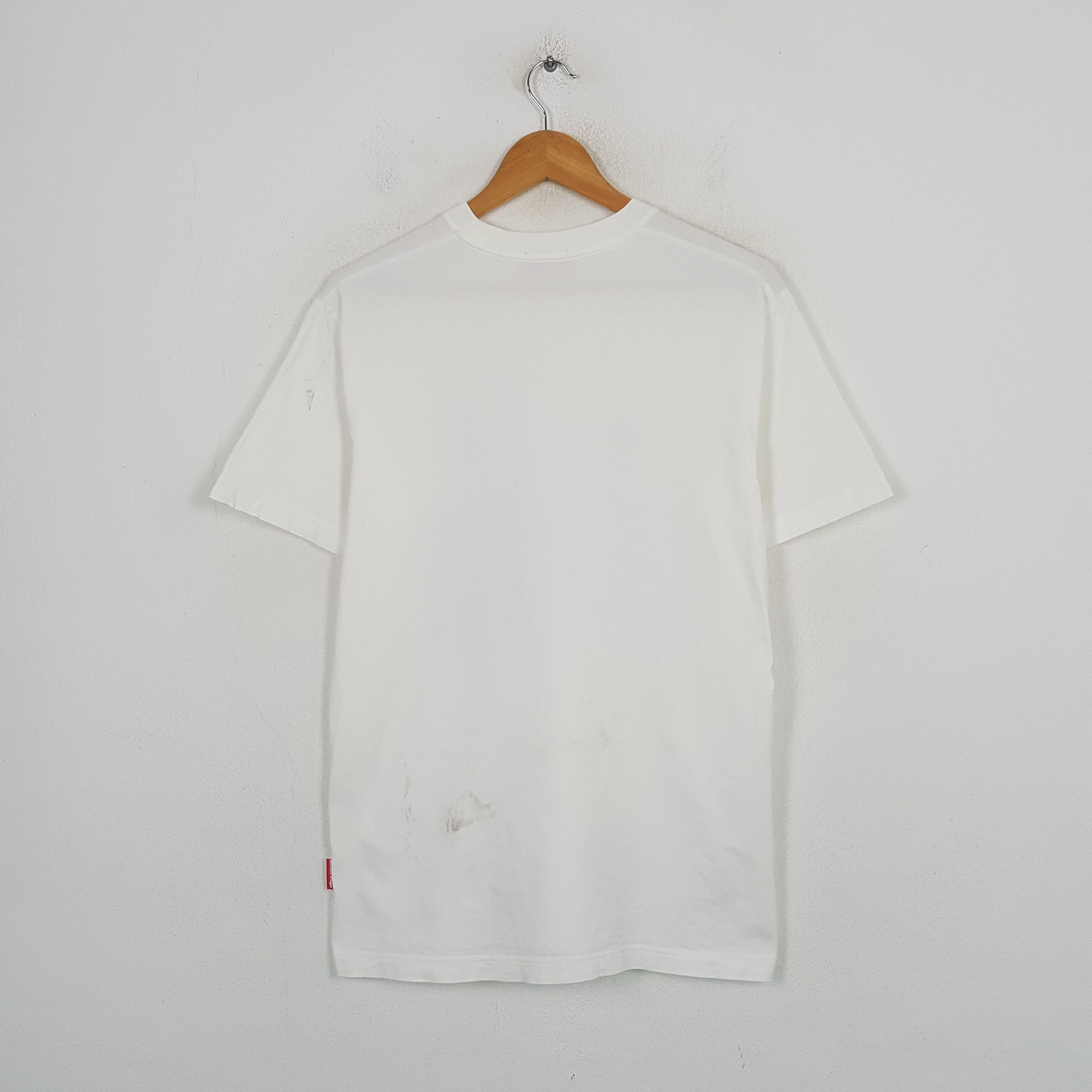 Barbara Kruger Vintage Barbara Kruger American Art Artist T-Shirt C299N71 Size US M / EU 48-50 / 2 - 3 Thumbnail
