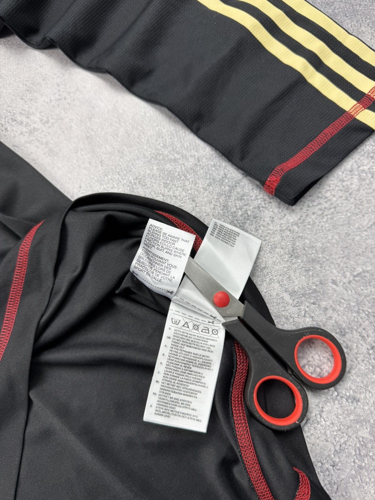 Adidas Vintage Adidas AC Milan Training Top Long Sleeve Jersey Size US L / EU 52-54 / 3 - 18 Thumbnail