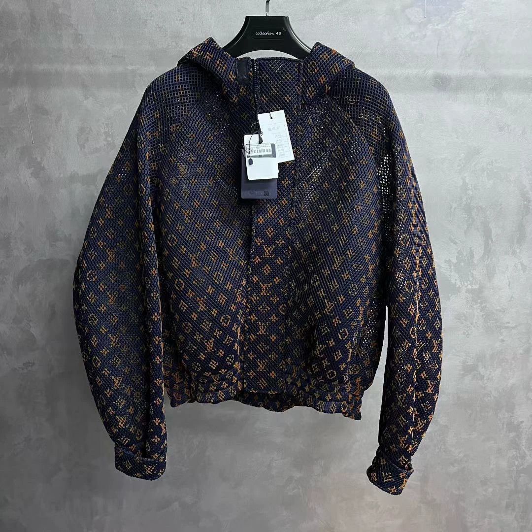 Louis Vuitton louis vuitton orange gradient logo jacket Size US XXL / EU 58 / 5 - 1 Thumbnail