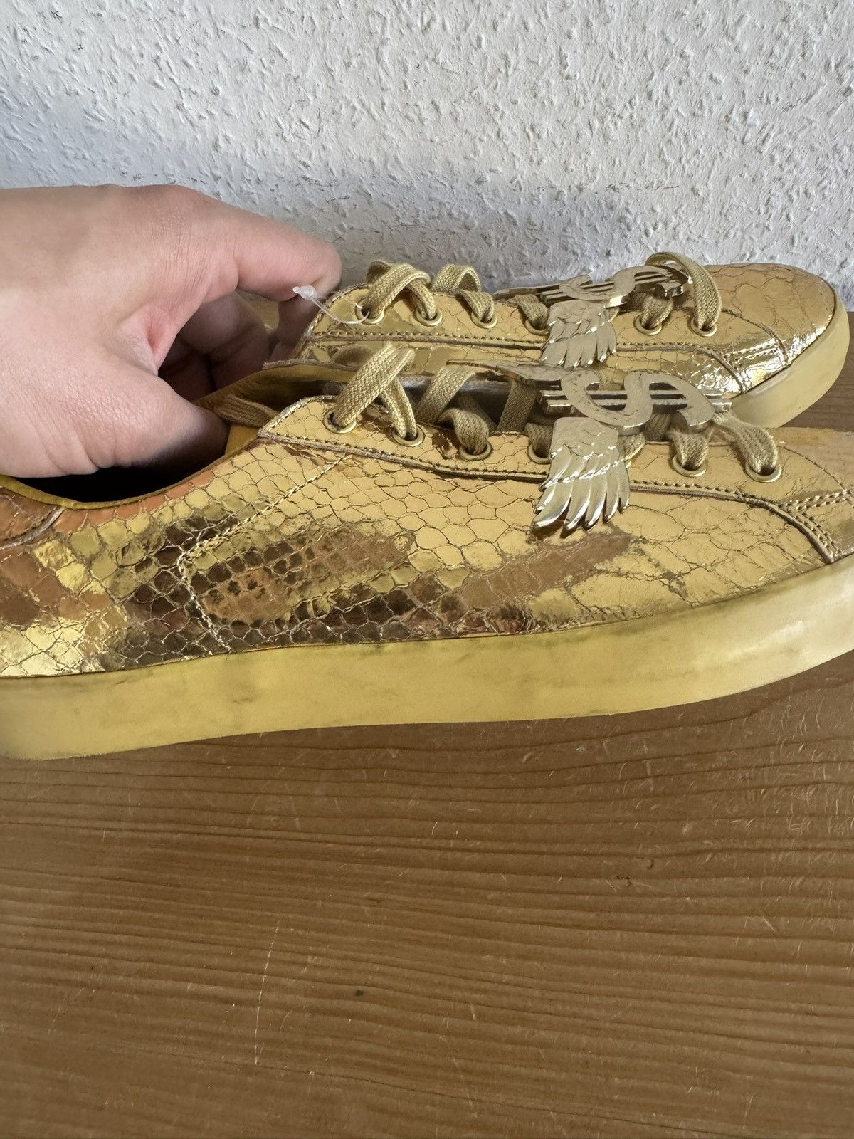 Adidas × Jeremy Scott Gold Dollar Wings Sneaker Size US 9 / EU 42 - 5 Thumbnail