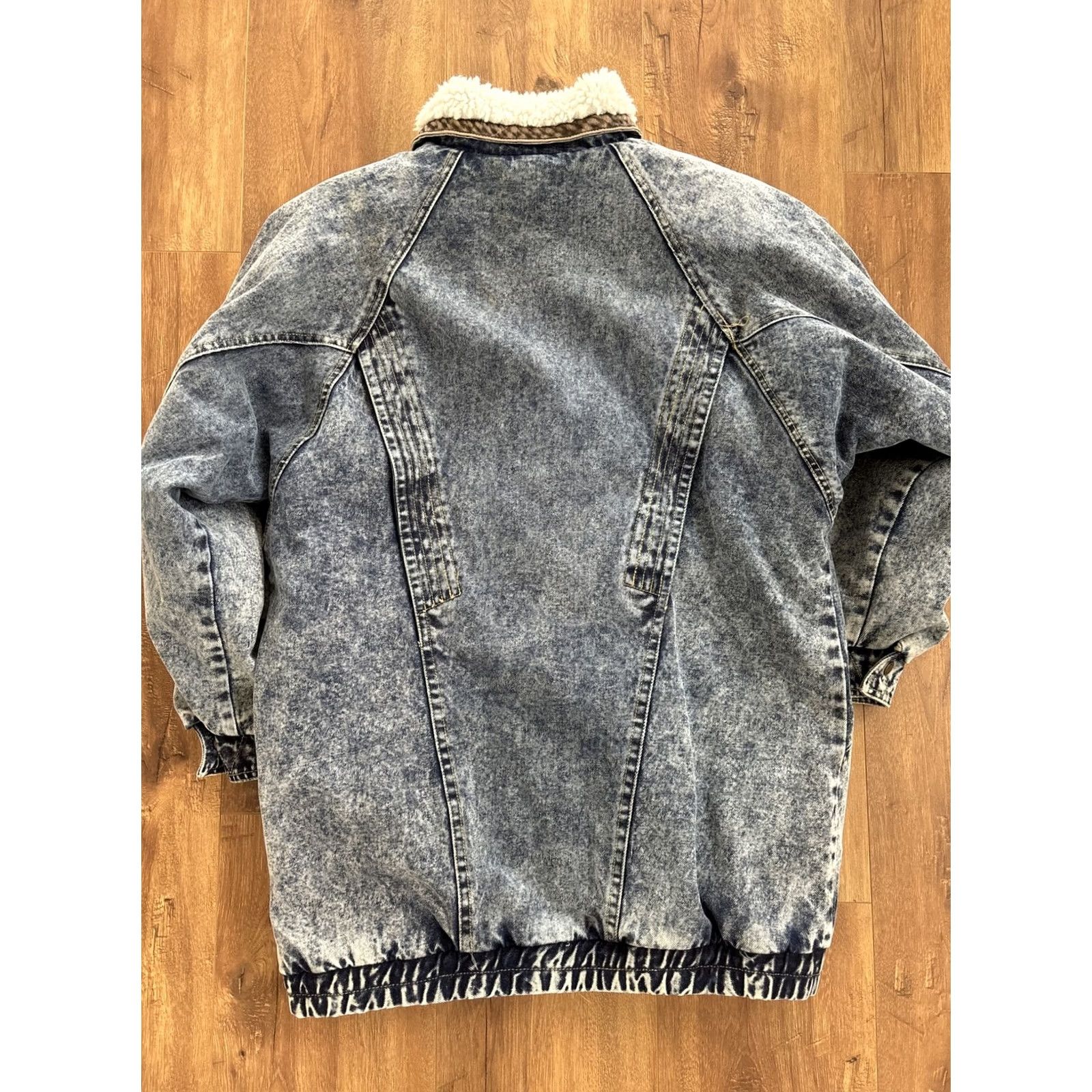 Denime VINTAGE 80s Acid Wash Long Denim Jean Sherpa Jacket Womens Medium Andy Johns Vtg Denim Sherpa Lined 30" Long 20" Pit to Pit Womens Size 32" / US 10 / IT 46 - 6 Thumbnail