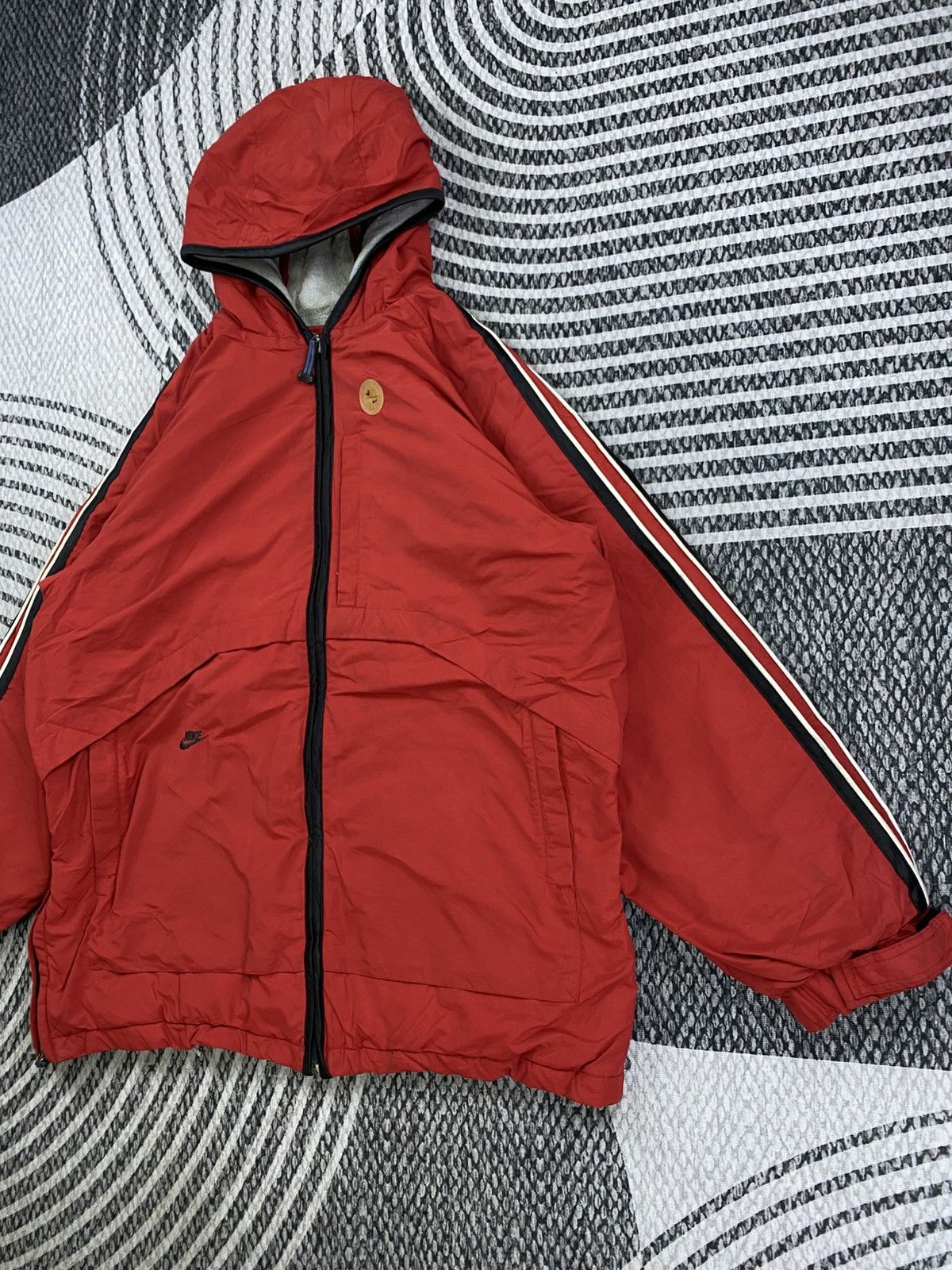 Nike Vintage Nike Spellout 3 Striped Zipper Jacket Size US XL / EU 56 / 4 - 4 Thumbnail