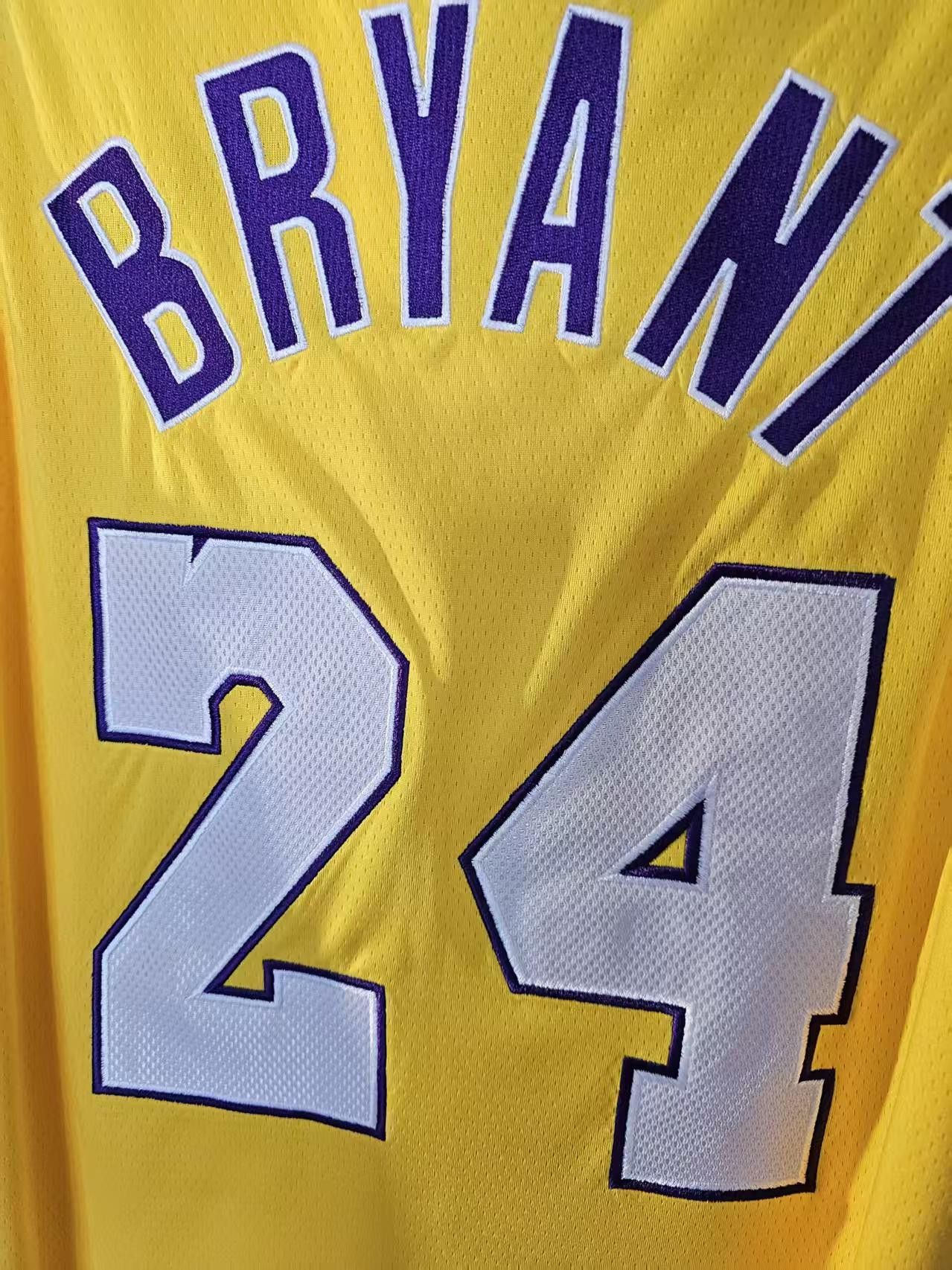 NBA Laker #24 Kobe Bryant Jersey Double Stitched Yellow Size US M / EU 48-50 / 2 - 8 Thumbnail