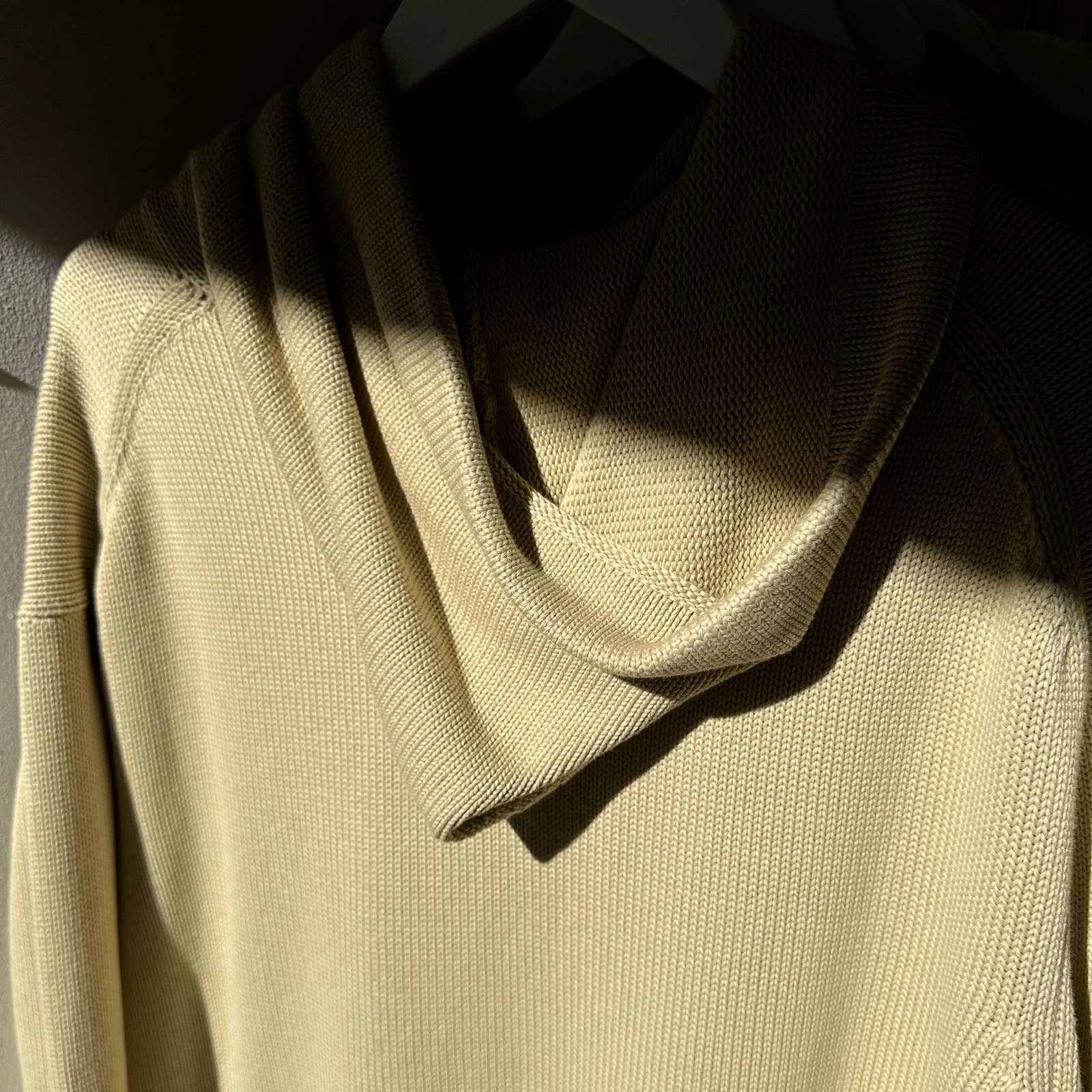 Alyx 1017 ALYX 9SM Ribbed Tonal Beige Logo Hoodie Size US L / EU 52-54 / 3 - 7 Thumbnail