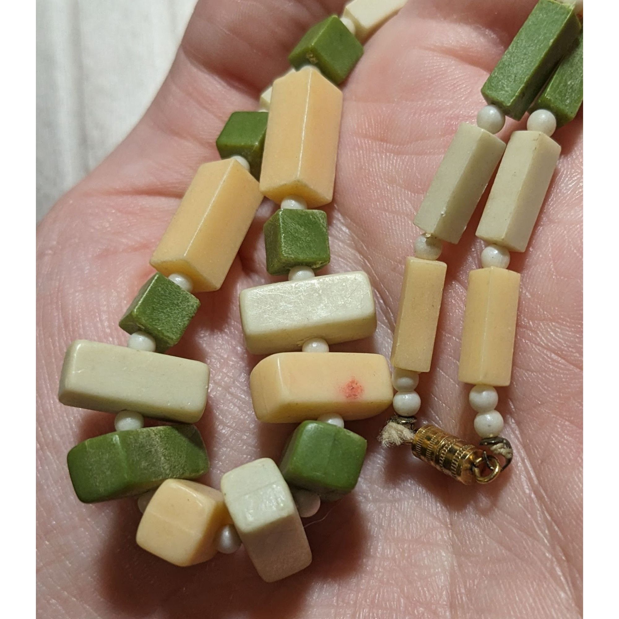 Other Vintage 1920s Celluloid/Bakelite Green Beaded Necklace Size ONE SIZE - 9 Thumbnail