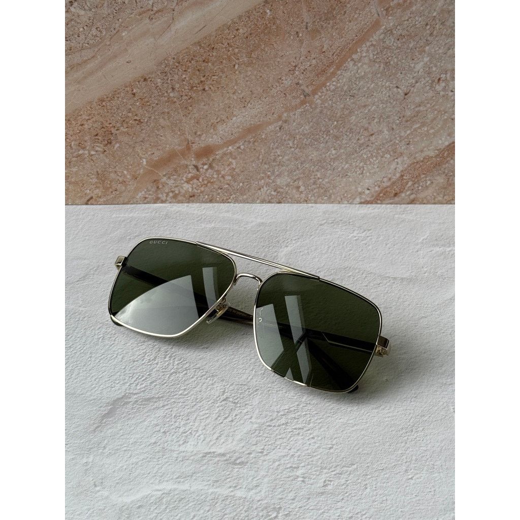 Gucci NEW Gucci GG1289S Gold Metal Aviator Sunglasses $505 Size ONE SIZE - 8 Thumbnail
