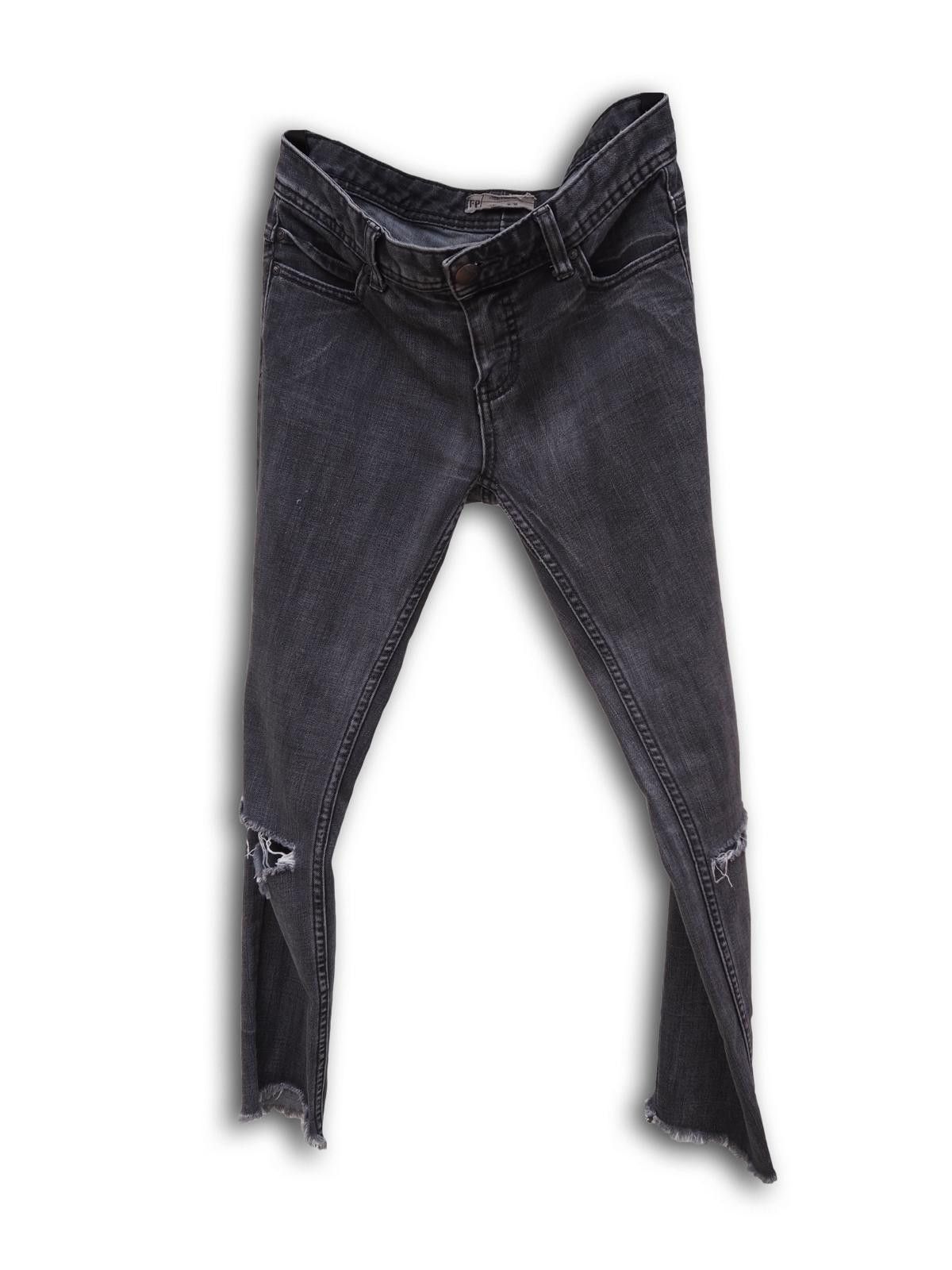 Free People Free People Skinny Black Distressed Jeans Size 26" / US 2 / IT 38 - 2 Thumbnail