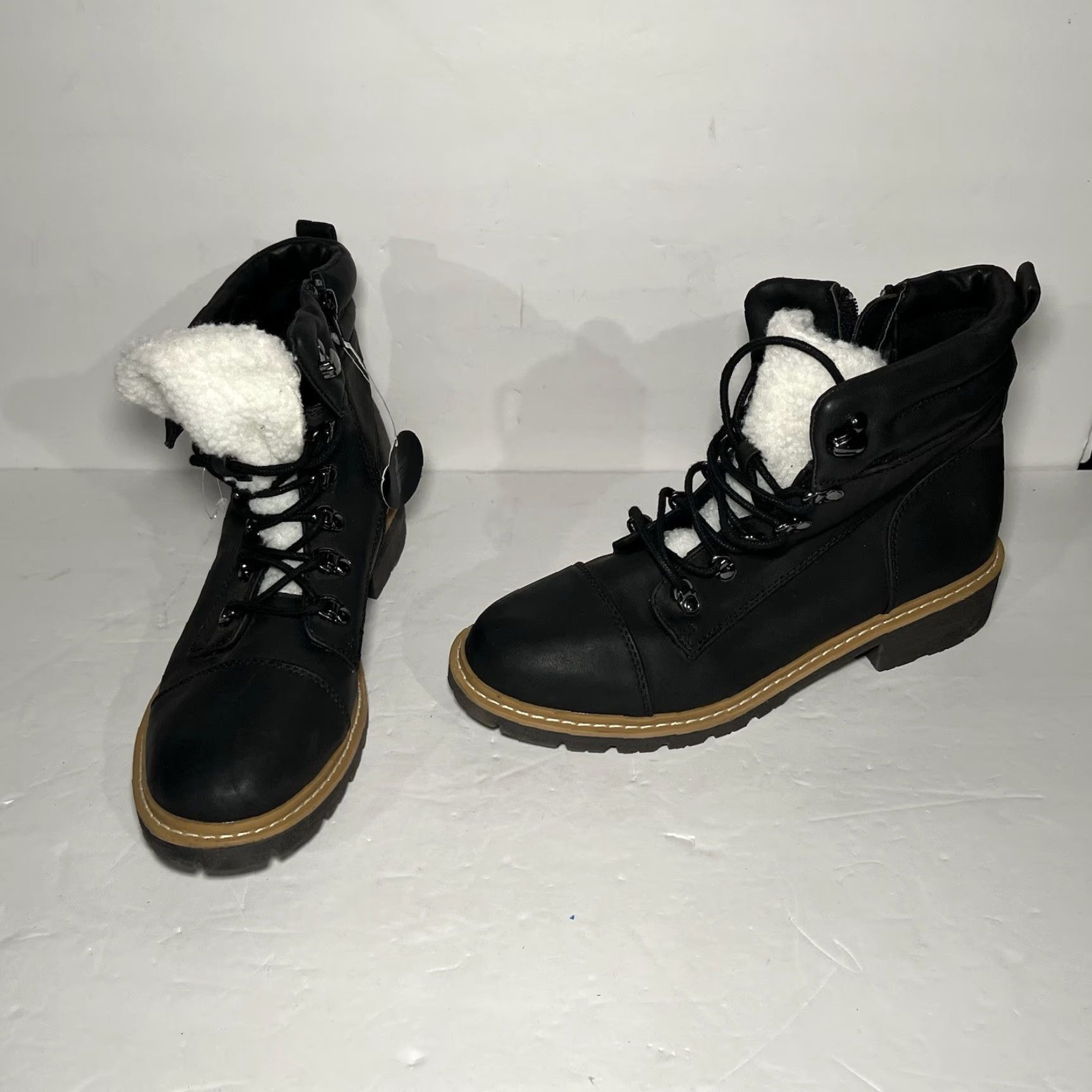 London Fog London Fog Dennis Women's Black Boot Size 9 New User: London Fog Women's Black Size 9 Dennis Boot New Size US 9 / IT 39 - 2 Thumbnail
