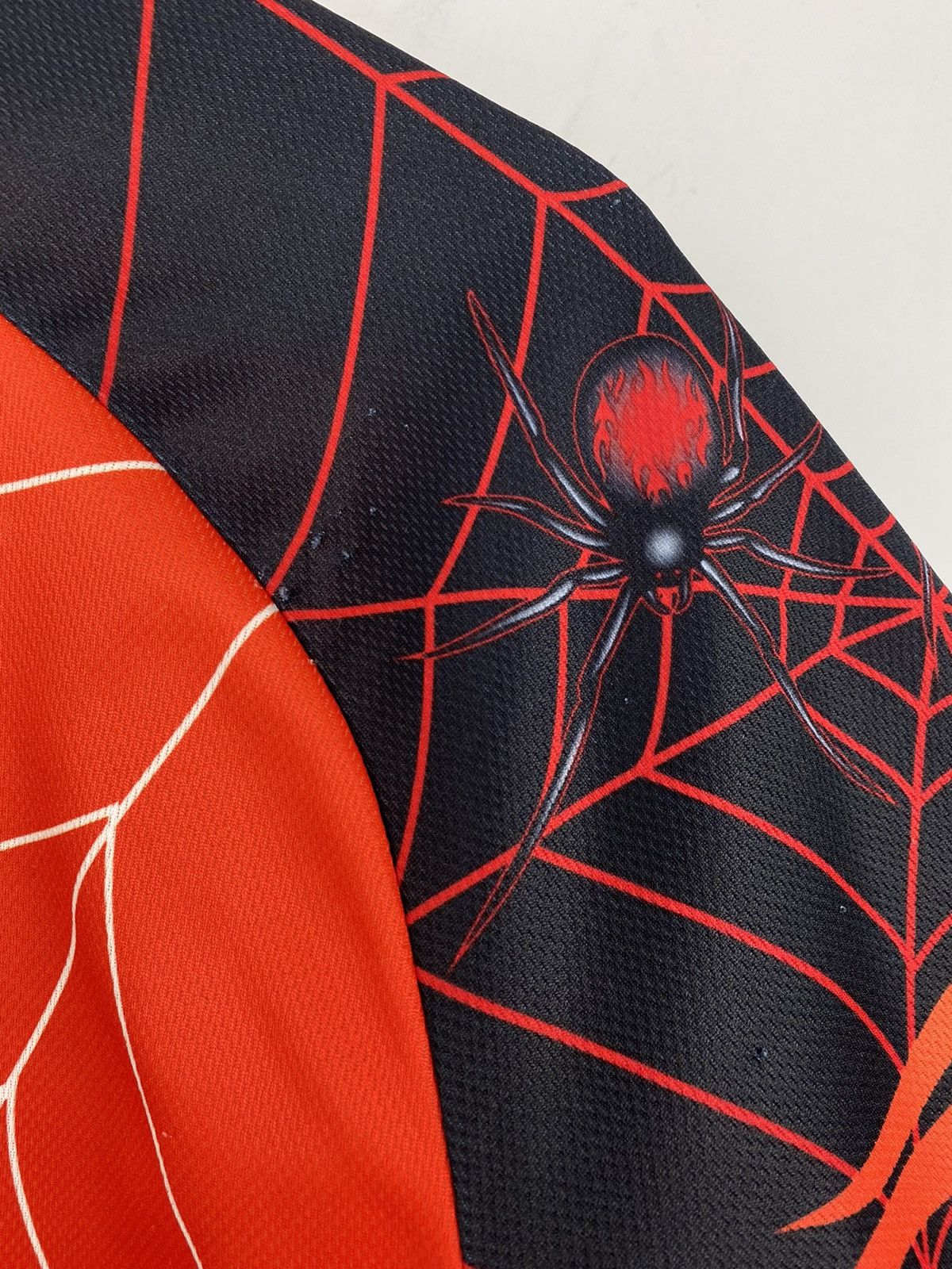 Bicycle Pearl Izumi Spider Flames 2007 Cycling Jersey Biker SMS Y2K Size US L / EU 52-54 / 3 - 3 Thumbnail