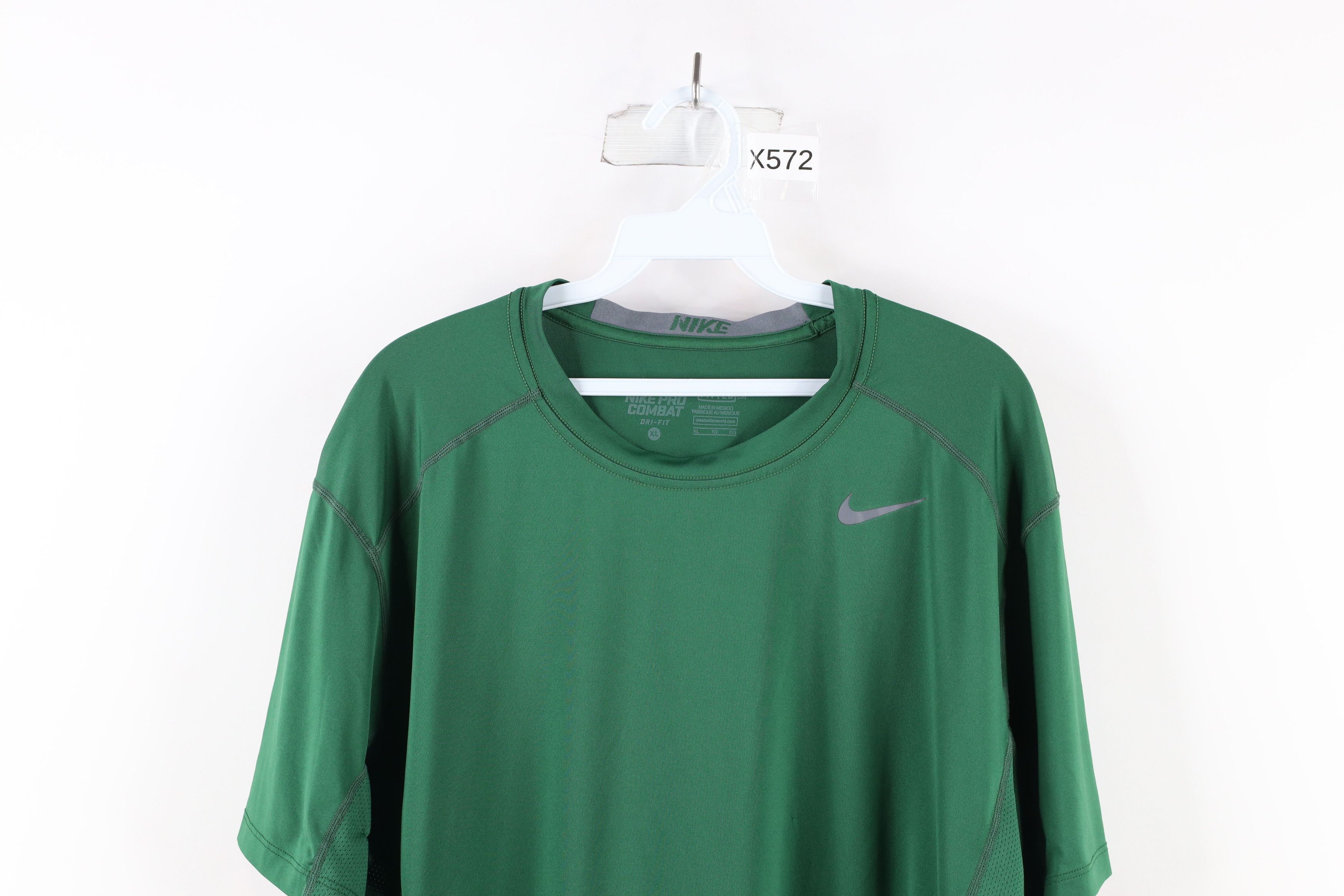 Vintage Nike Pro Combat Fitted Training Short Sleeve T-Shirt Green Size US XL / EU 56 / 4 - 2 Thumbnail