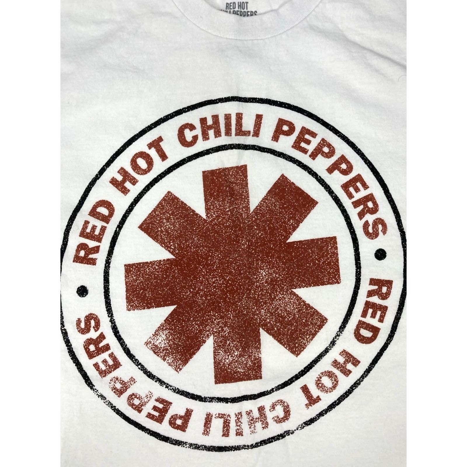 Vintage VINTAGE Red Hot Chili Peppers Logo Graphic T-shirt Men Medium White Short Sleeve Music Size US M / EU 48-50 / 2 - 2 Thumbnail