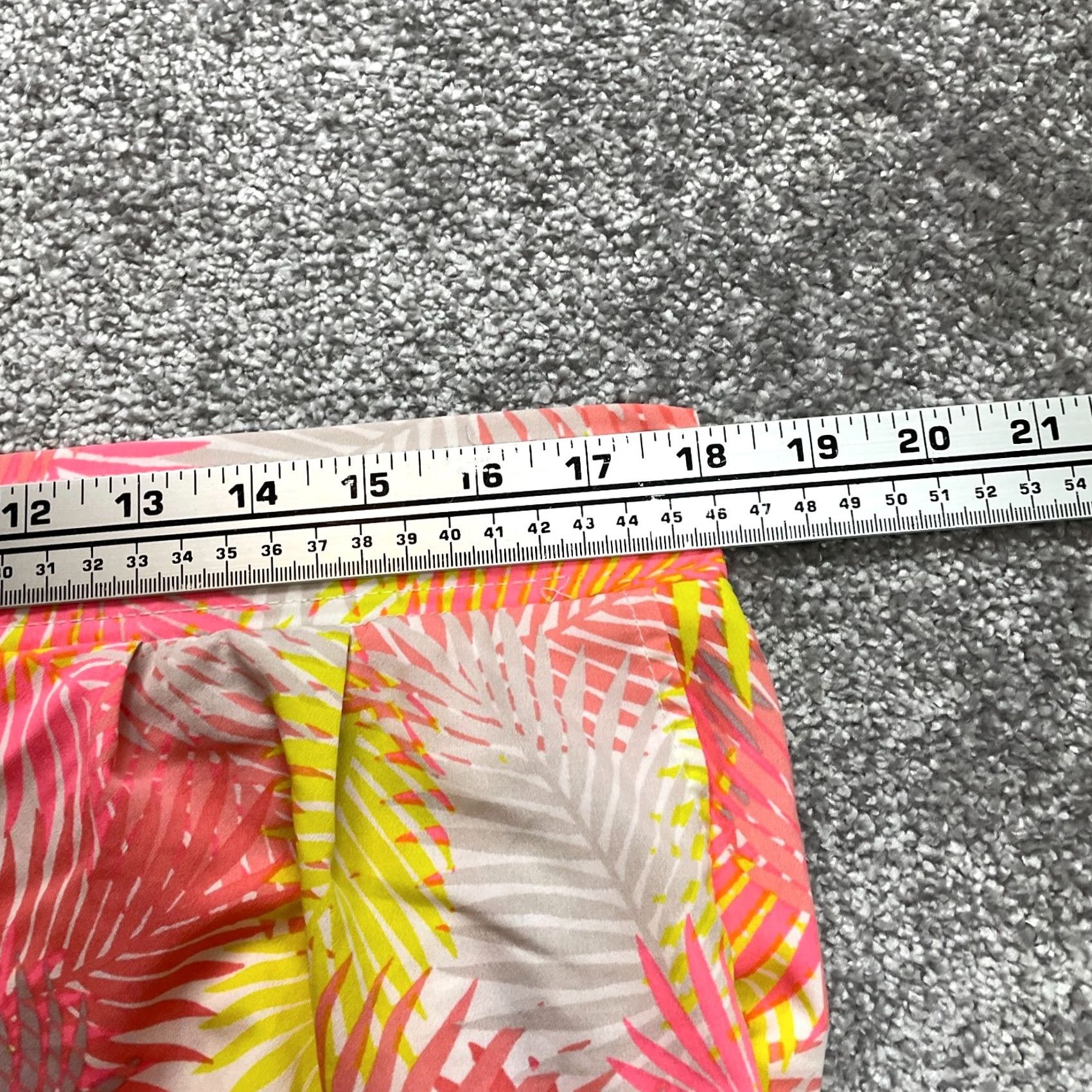 Vintage HeartSoul Shorts Womens 1X Pink Yellow Elastic Waist Light Stretch Tropic Paisley Casual Short Pants Size 25" / US 0 / IT 36 - 6 Thumbnail