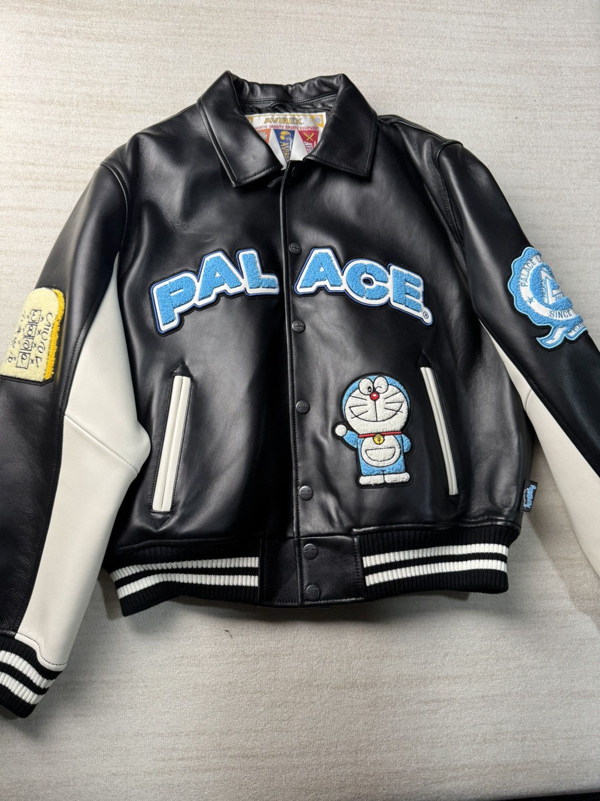 Avirex × Palace Doraemon leather jacket L Size US L / EU 52-54 / 3 - 1 Thumbnail