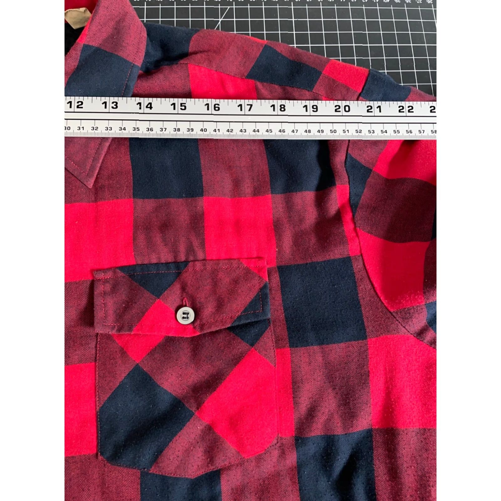 Vintage VINTAGE Campus 80s Quilted Lined Flannel Shirt Jacket XL Red Black Buffalo Plaid Mens Size US XL / EU 56 / 4 - 7 Thumbnail