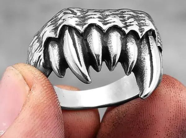 VIBE Monster Tooth Ring Size ONE SIZE - 3 Thumbnail