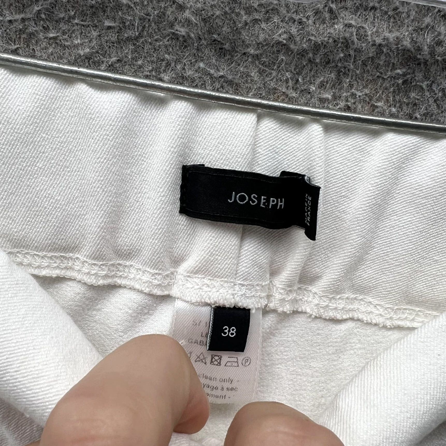 Joseph VINTAGE? No. Joseph Leggings Womens 38 White Gabardine Stretch Pull On Slim Pants France Size 26" / US 2 / IT 38 - 3 Thumbnail