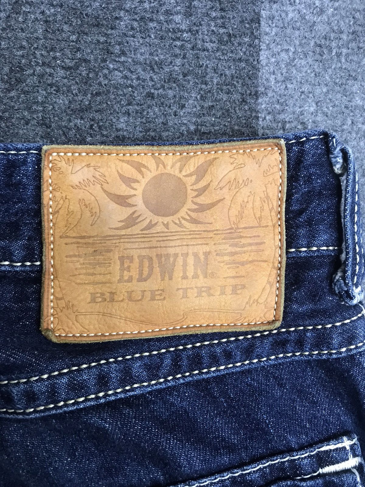 Edwin 🔥FLARE🔥EDWIN 503 Blue Trip Flare Jeans Size US 31 - 14 Thumbnail
