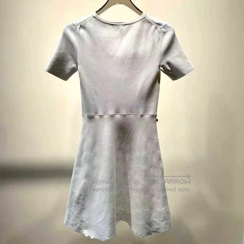 Louis Vuitton Louis Vuitton Solid Short-Sleeve Dress. Size US S / EU 44-46 / 1 - 6 Thumbnail