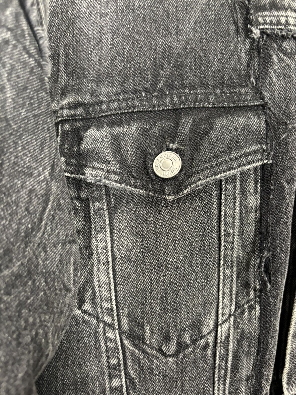 Balenciaga 🚭BALENCIAGA GRAIL🚭 RECONSTRUCTED DENIM JACKET Size US L / EU 52-54 / 3 - 2 Thumbnail