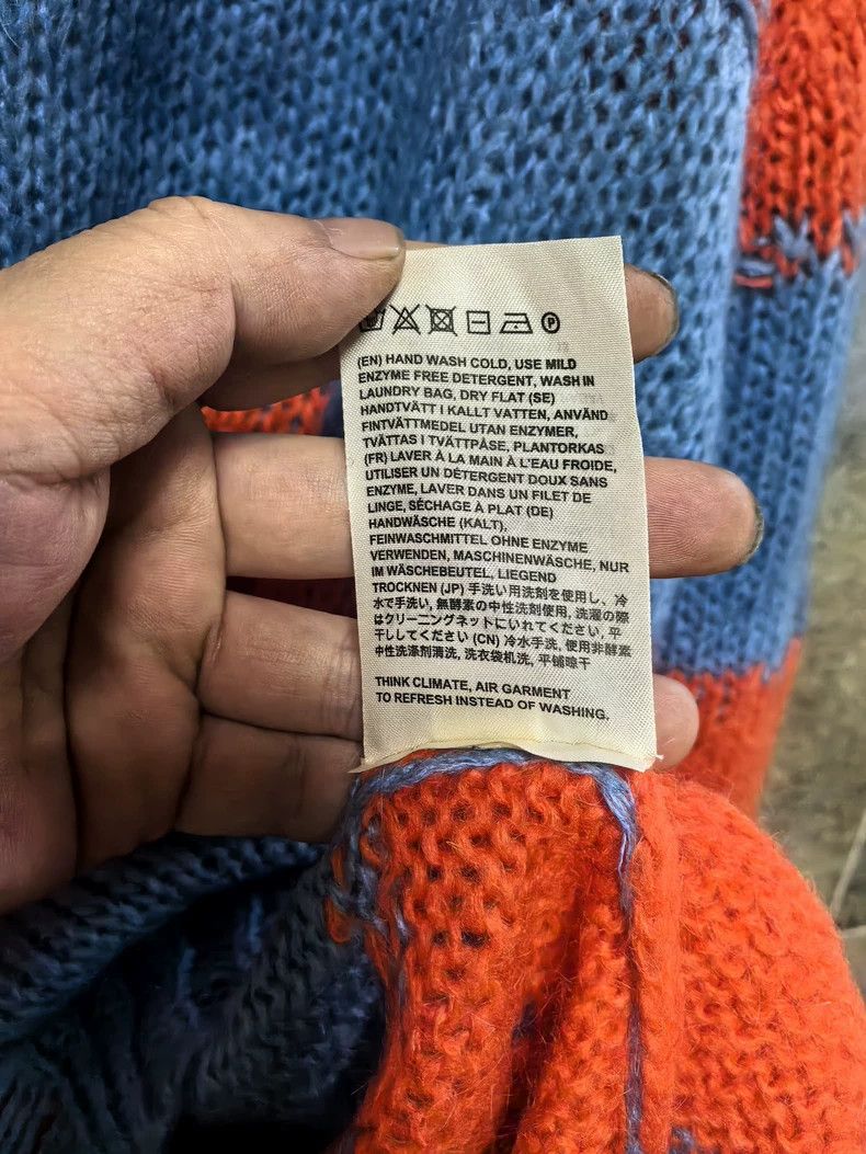 Acne Studios Acne Studios A red and blue color-blocked distressed sweat Size US XXS / EU 40 - 7 Thumbnail