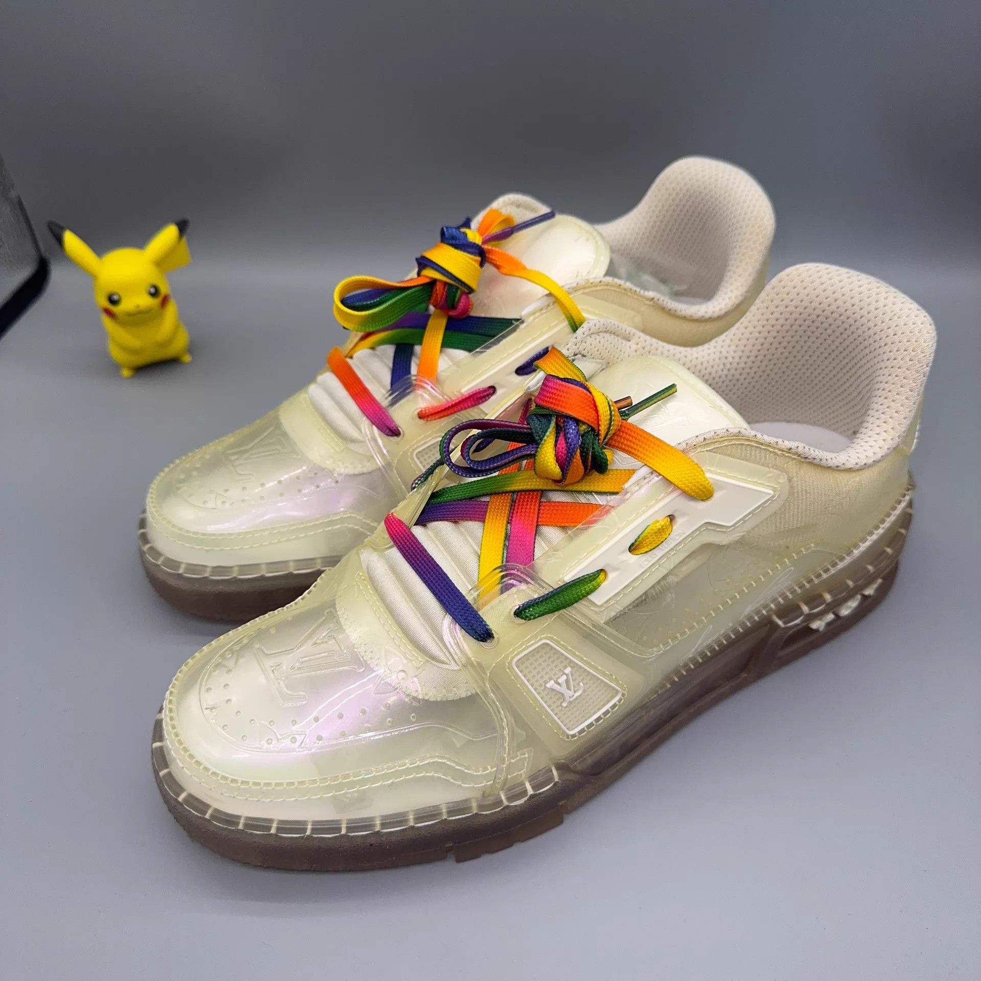 Louis Vuitton LOUIS VUITTON Trainer Transparent Logo White Size US 7.5 / EU 40-41 - 1 Thumbnail
