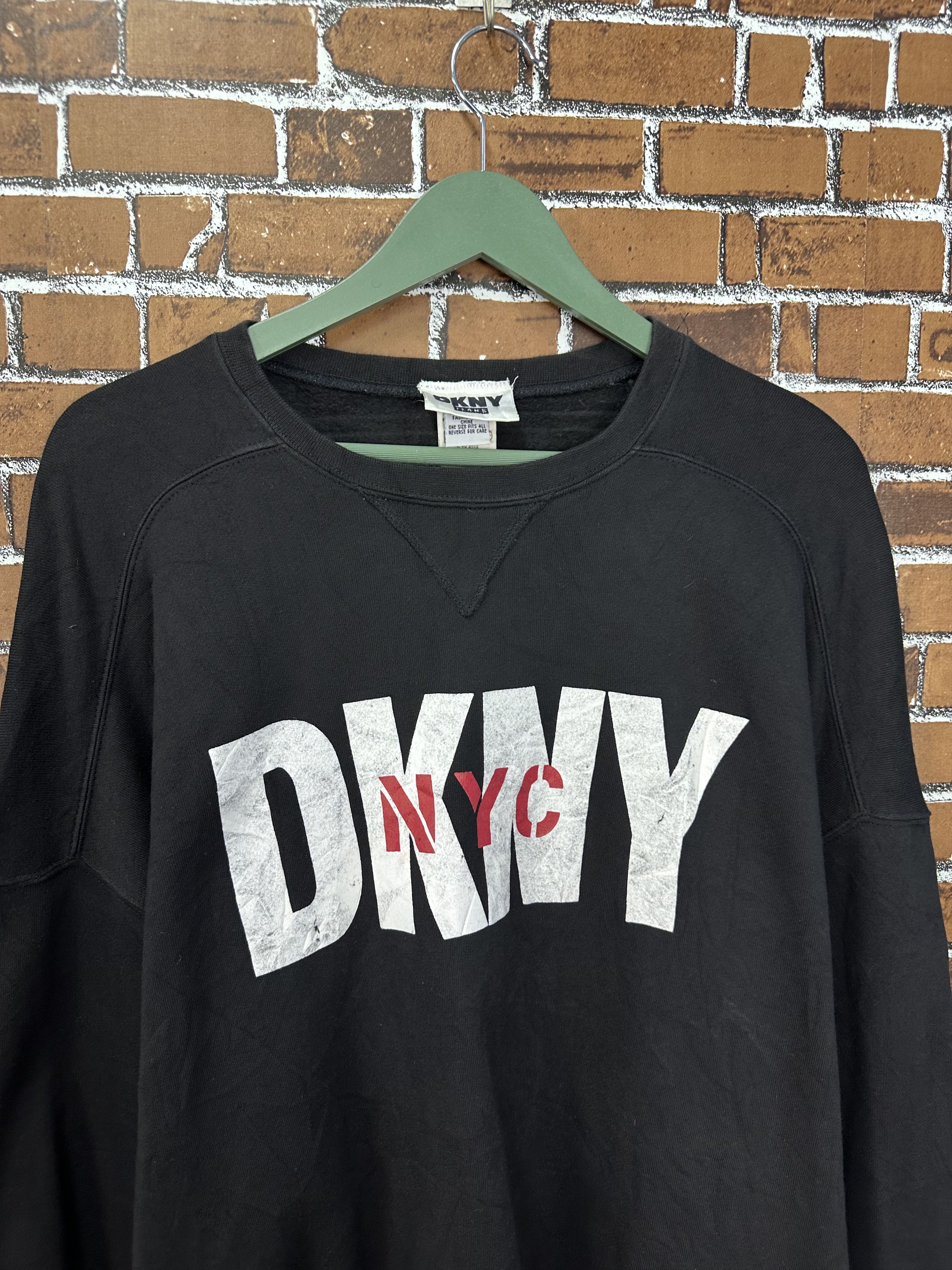 DKNY Vintage 90s DKNY New York City XXL Sweatshirt Z449 Size US XL / EU 56 / 4 - 2 Thumbnail