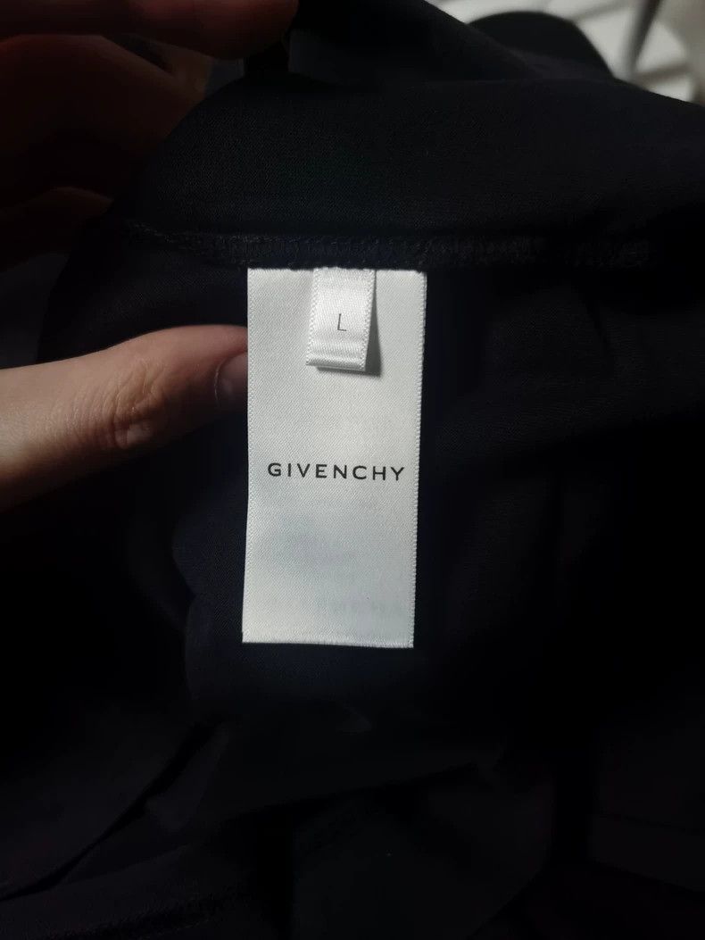 Givenchy Givenchy 22ss Chito Graffiti Tee Size US L / EU 52-54 / 3 - 6 Thumbnail
