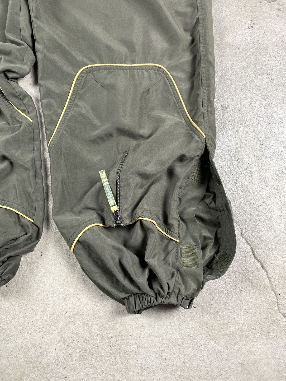 Japanese Brand Y2K Vintage Track Pants Rap Travis Scott Style Vtg Hype Size US 33 - 9 Thumbnail