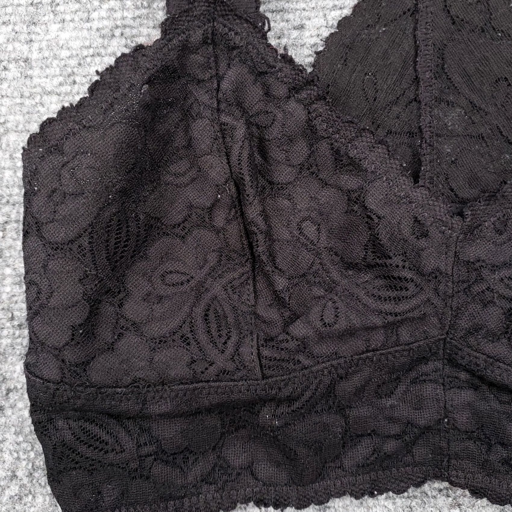 Free People Free People Bra Womens XS Black Galloon Bralette Floral Lace Racerback Wireless XS Black Lace Bralette Womens Vintage? (Adapted) Size ONE SIZE - 3 Thumbnail