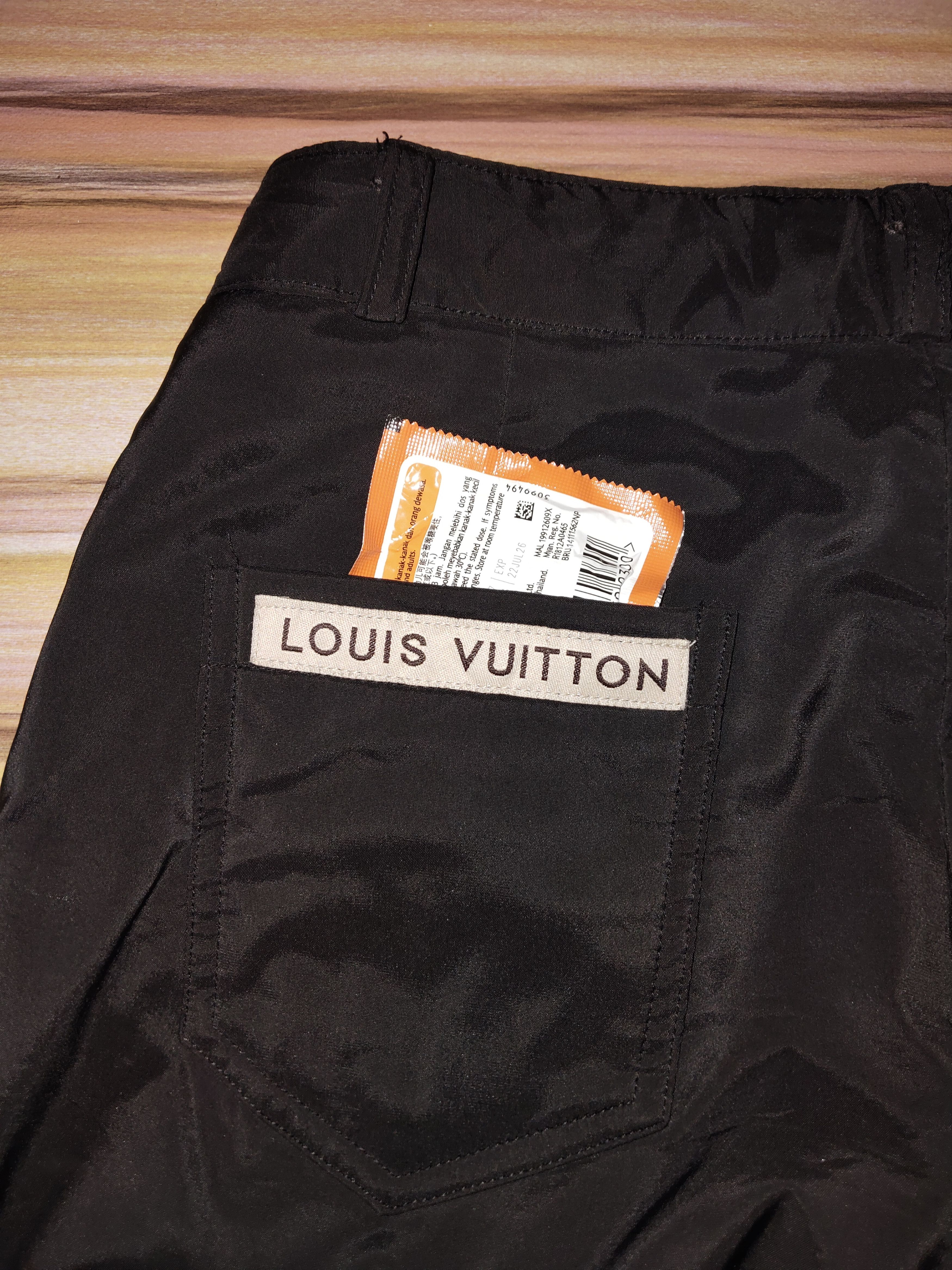 Louis Vuitton Vintage LOUIS VUITTON Rayon Rose Pants Size 26" / US 2 / IT 38 - 7 Thumbnail