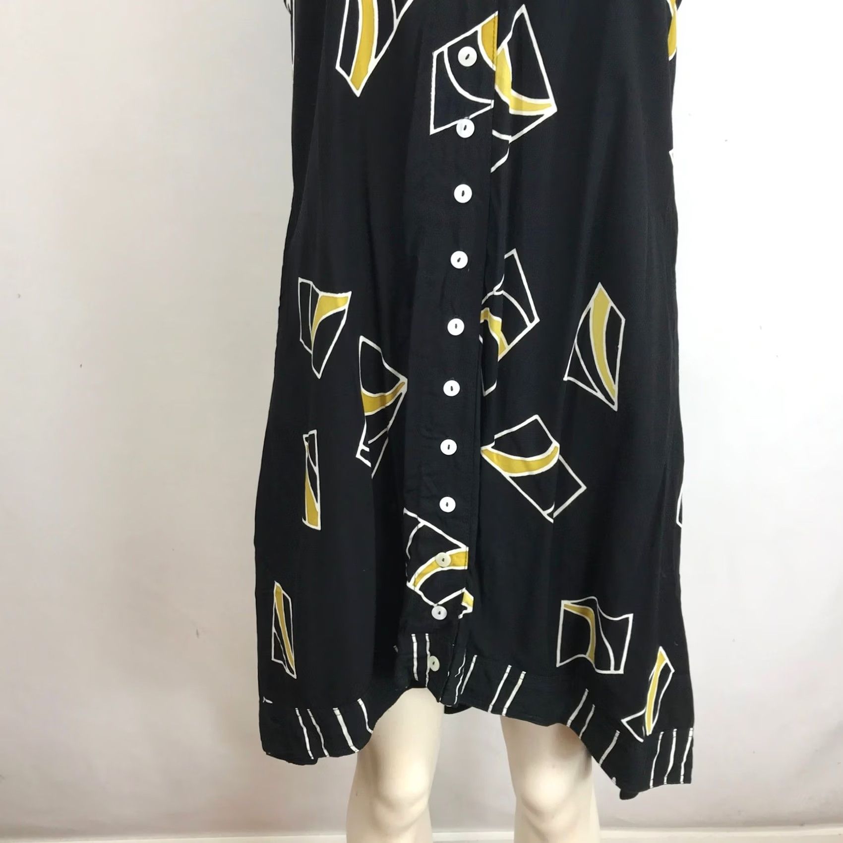 Vintage Lynz Shirt Dress Geometric Print Button Front Sleeveless Hi-Low Womens S Black Size S / US 4 / IT 40 - 3 Thumbnail