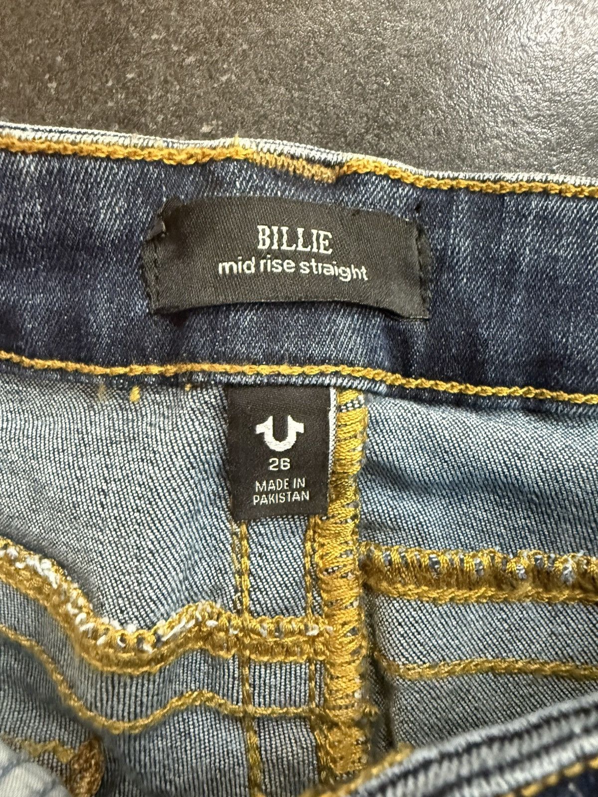 True Religion True Religion BILLIE MID RISE STRAIGHT JEAN Size 26" / US 2 / IT 38 - 4 Thumbnail