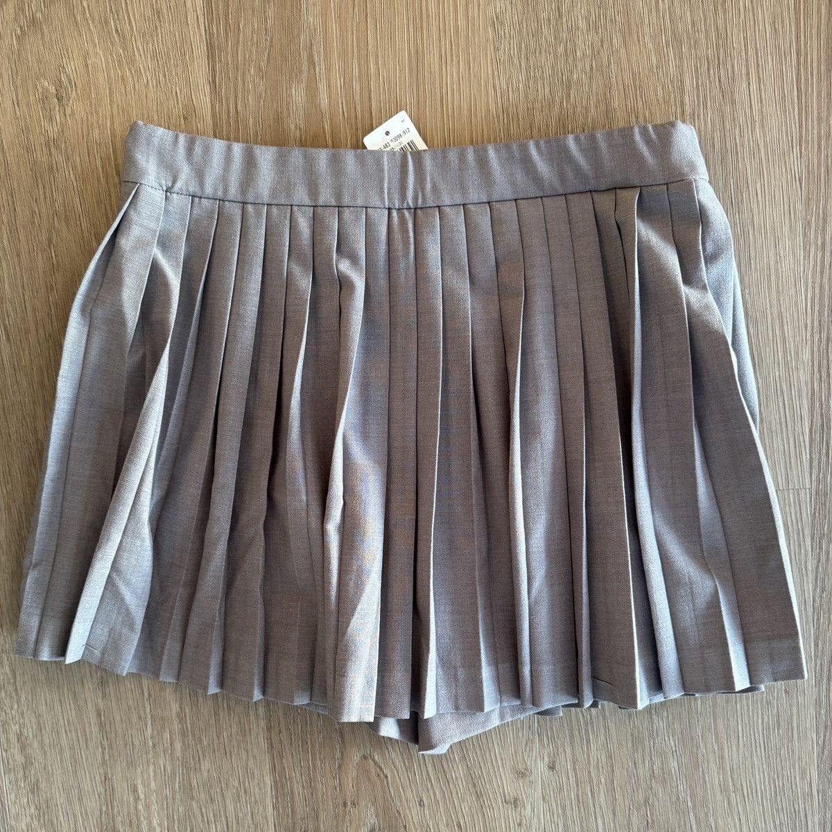 Abercrombie & Fitch NWT Abercrombie Pleated Wrap Gray Mini Skort Size 28" / US 6 / IT 42 - 6 Thumbnail