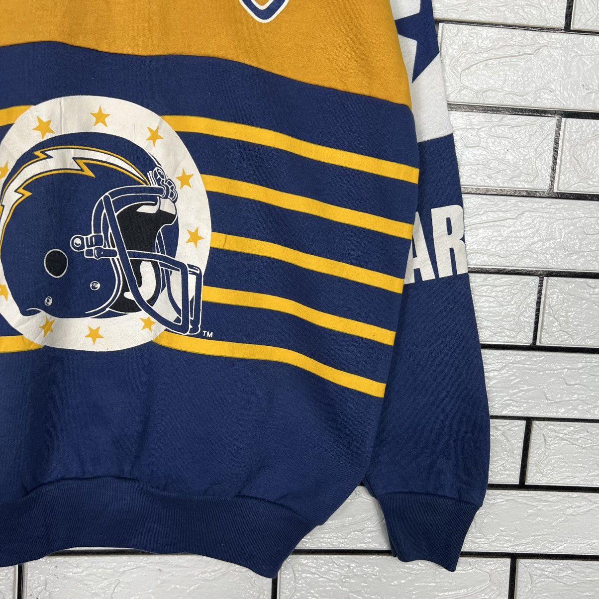 Vintage SAN DIEGO CHARGERS Big Logo Sweatshirt Made in Usa 4200-C192 Size US L / EU 52-54 / 3 - 6 Thumbnail
