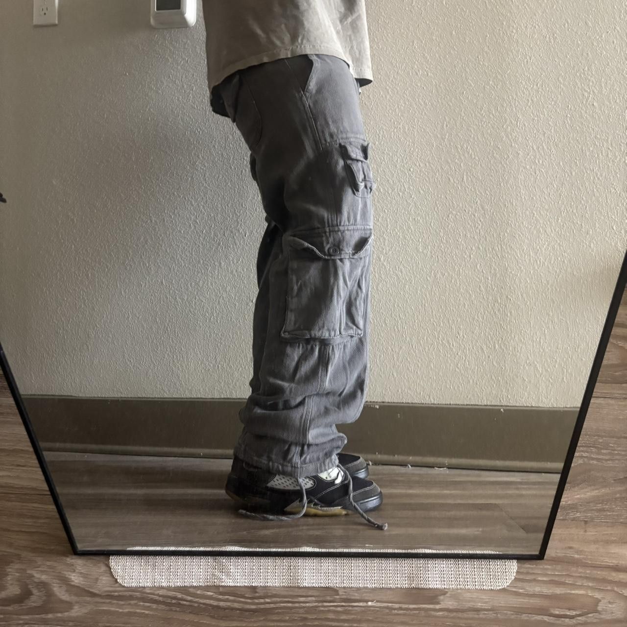 Vintage Crazy Vintage Y2K/2000s Grey Skater Style Grunge Streetwear Cargo Pants! Size S Size US 29 - 2 Thumbnail