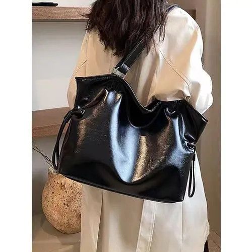 Japanese Brand black shoulder bag Size ONE SIZE - 1 Thumbnail