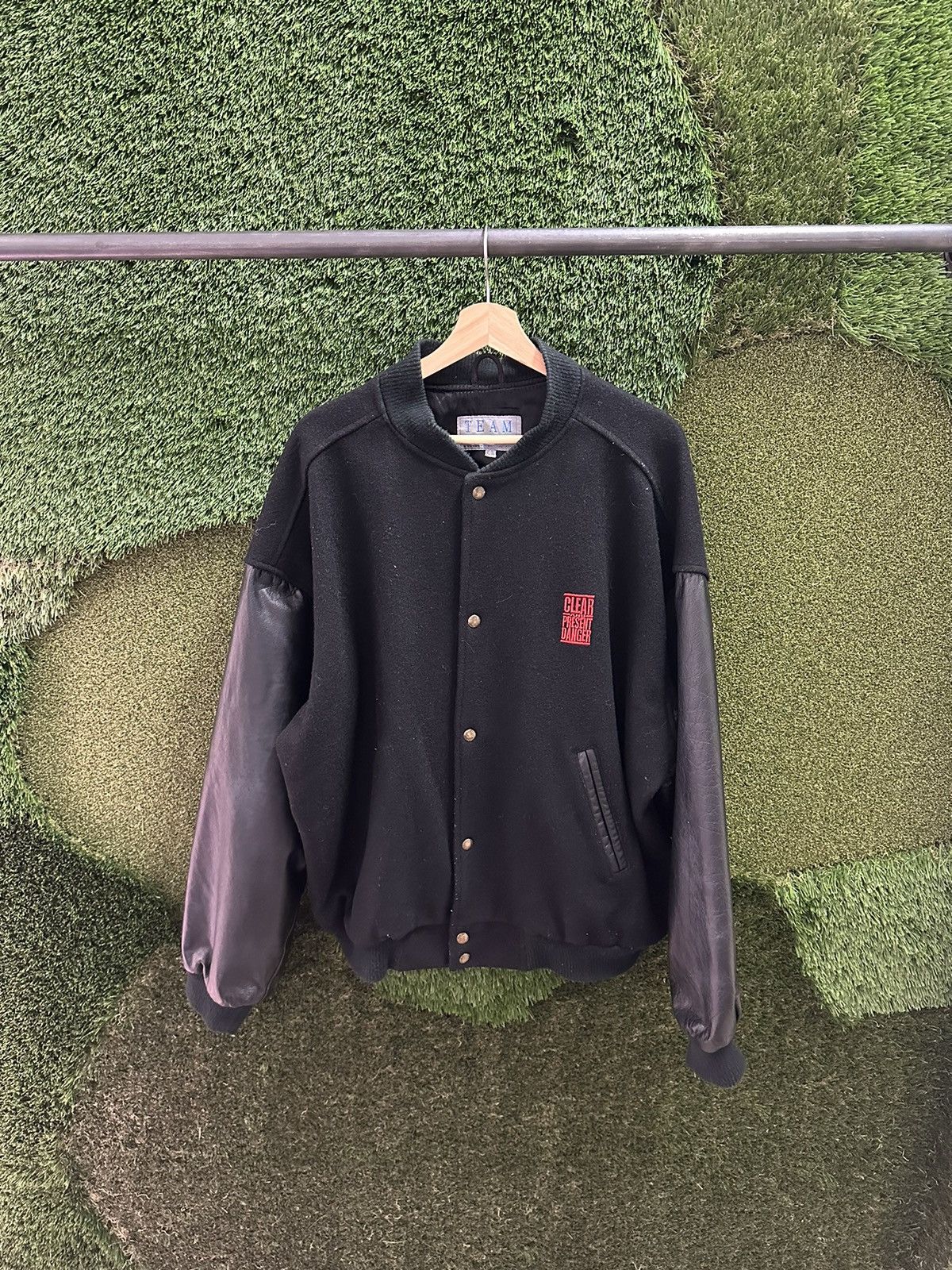 image of Vintage 1994 Paramount Clear And Present Danger Promo Jacket in Black, Men's (Size XL)