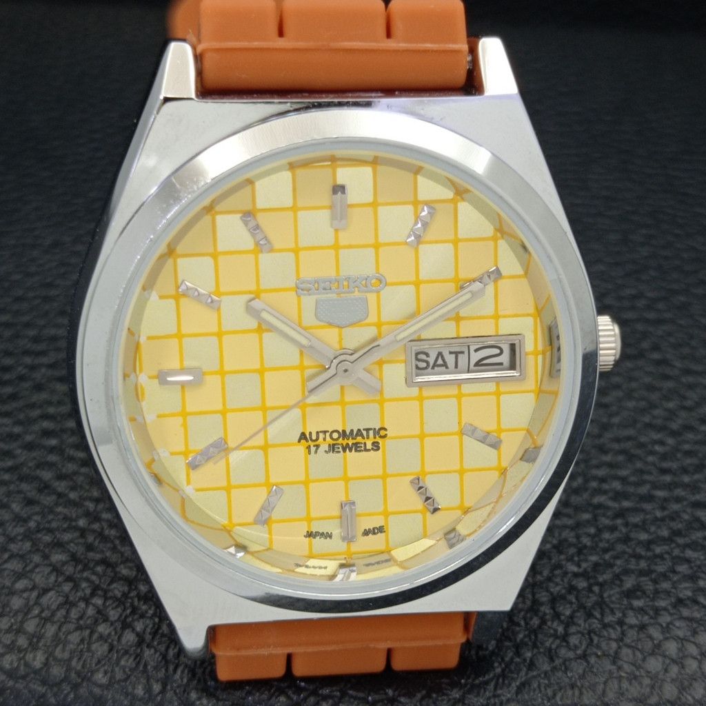 Seiko REFURBISHED VINTAGE SEIKO 5 AUTO JAPAN MENS WATCH a440217 Size 38 - 3 Thumbnail