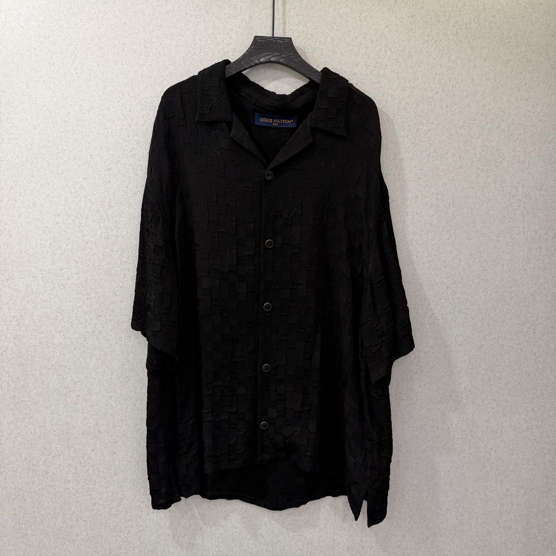Louis Vuitton Louis Vuitton Embroidered Shirt xl Men Size US XL / EU 56 / 4 - 1 Thumbnail