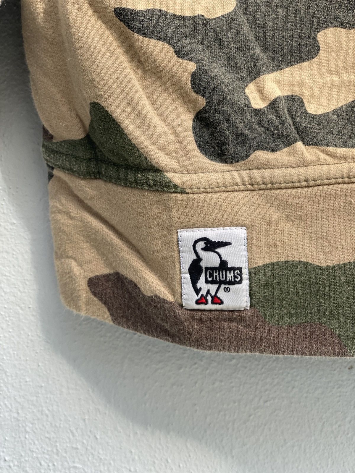 Chums Vintage Chums Camo Design Outdoor Brand Hiking Sweatshirt Size US L / EU 52-54 / 3 - 4 Thumbnail