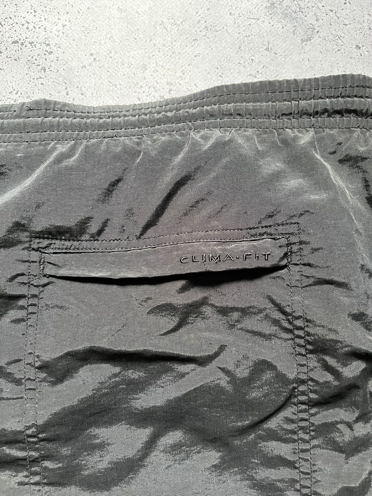 Nike × Vintage Vintage Nike Nylon Metal Shorts Small Swoosh Drill Y2K USA Size US 36 / EU 52 - 7 Thumbnail