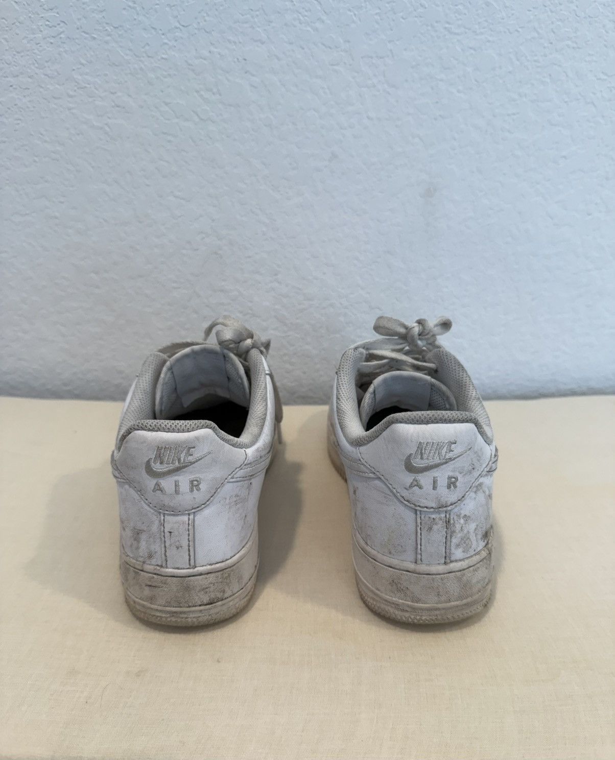 Nike Beat Air Force 1 Size US 9.5 / EU 42-43 - 3 Thumbnail