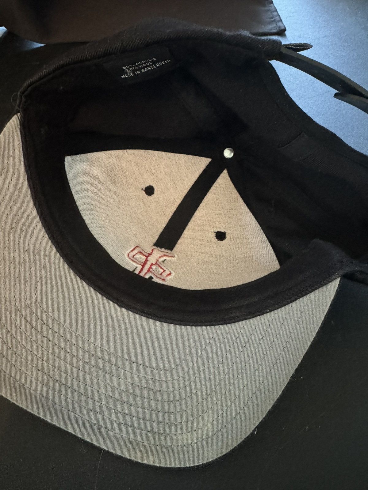 Element × Vintage RDS Red Dragon Skateboards Vintage Snapback Hat Red Logo Size ONE SIZE - 4 Thumbnail