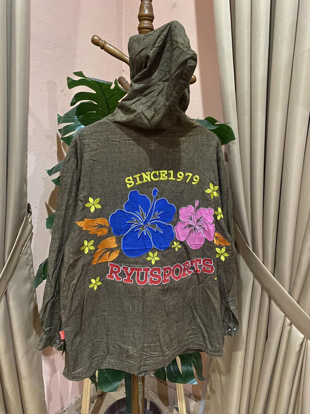 Japanese Brand Vintage Ryu Sports Embroidered Hoodie Jacket Since 1979 Size US L / EU 52-54 / 3 - 9 Thumbnail